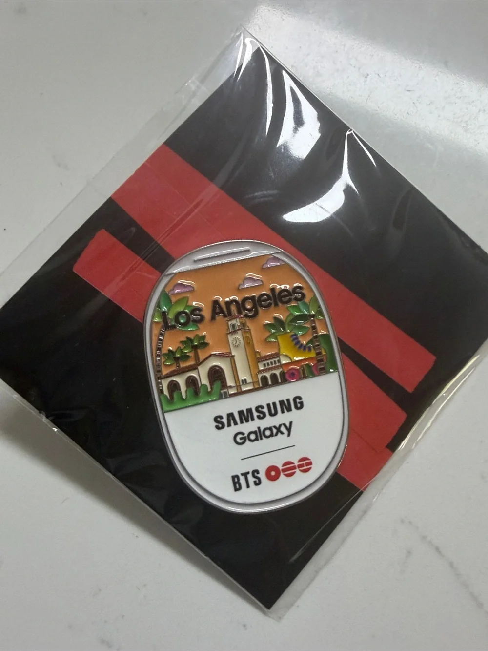 Los Angeles - Samsung BTS pin